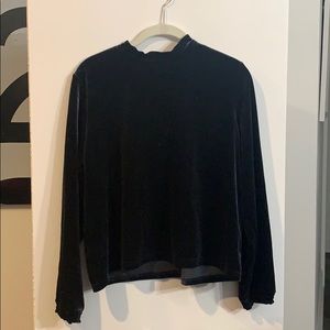 Cute velvet top